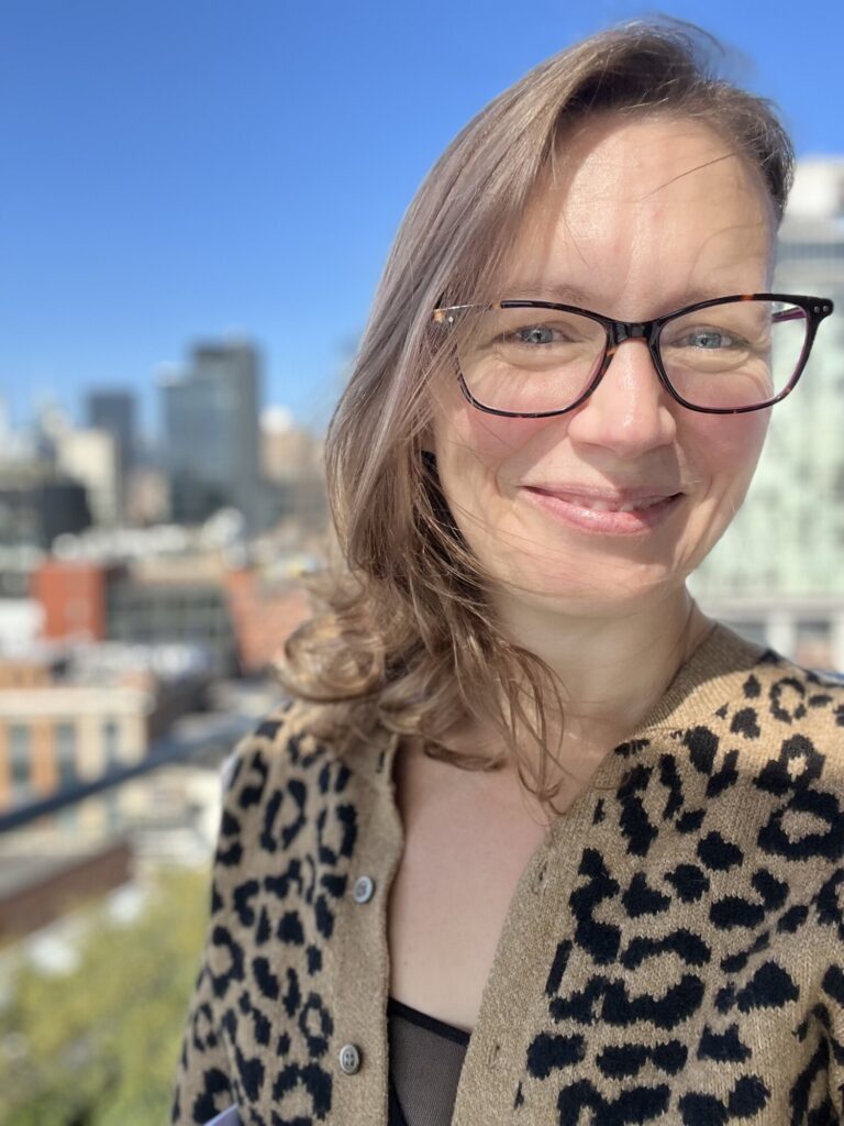 Ardith Collins headshot