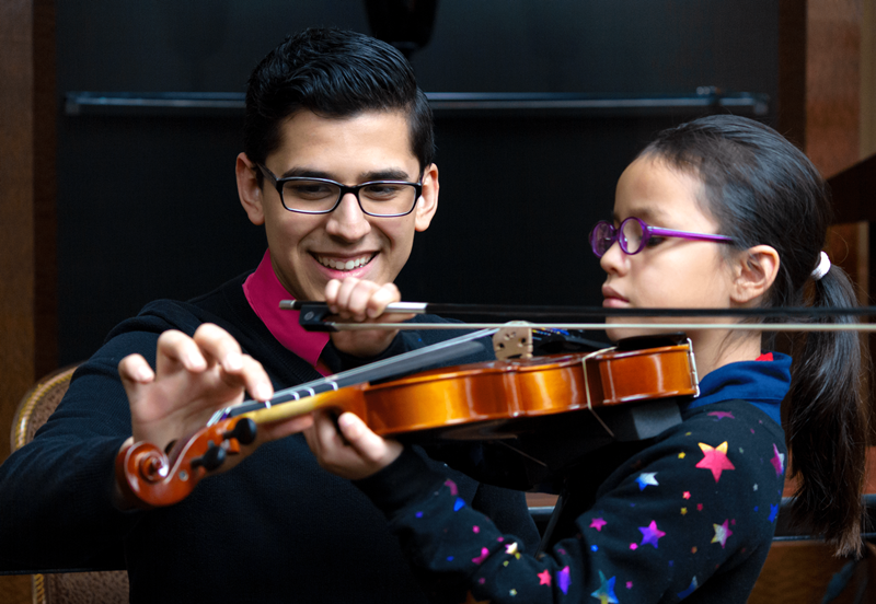 andres violin min